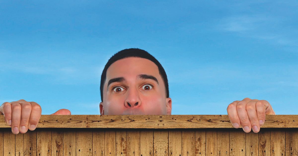 Daar is hij weer! — Nabil