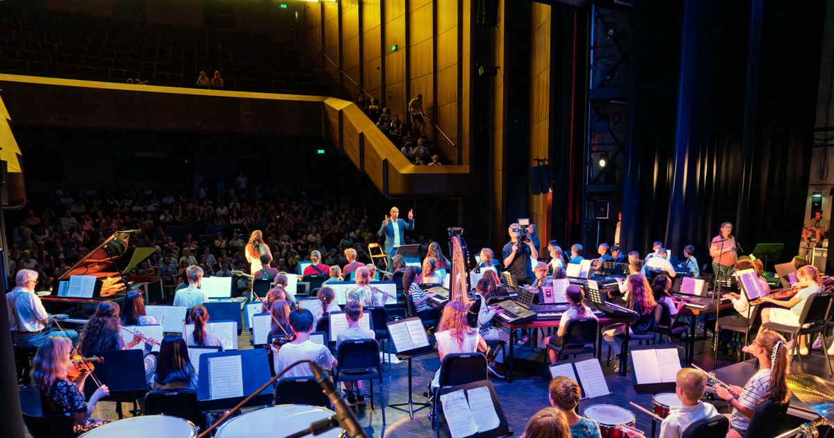 Zomerconcert — Buurtorkest KOM Together, Jeugdorkest DE KOM en GINGE